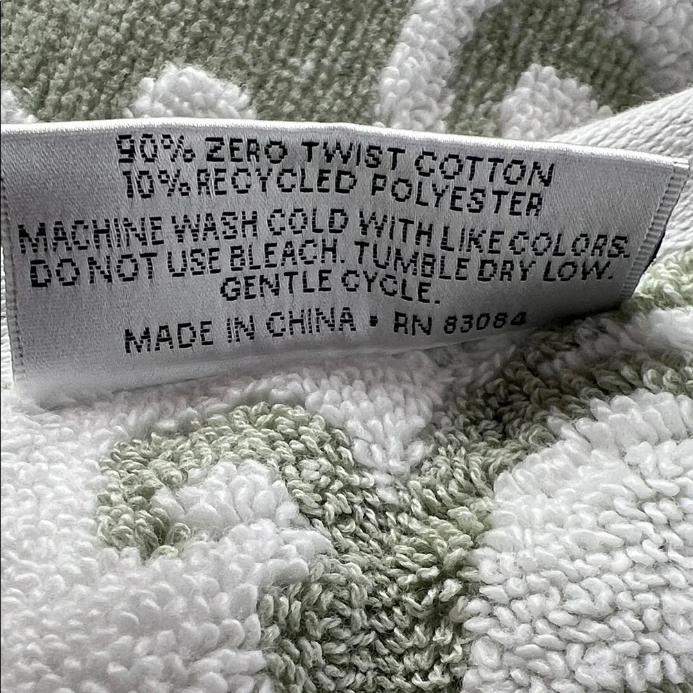 Common Thread Bath Towel Set Green White Scroll Jaquered Damask Cotton 2 Pc